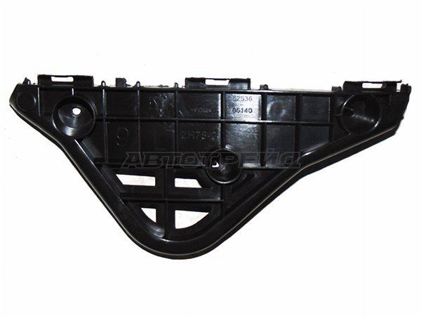 Крепление бампера Toyota Camry