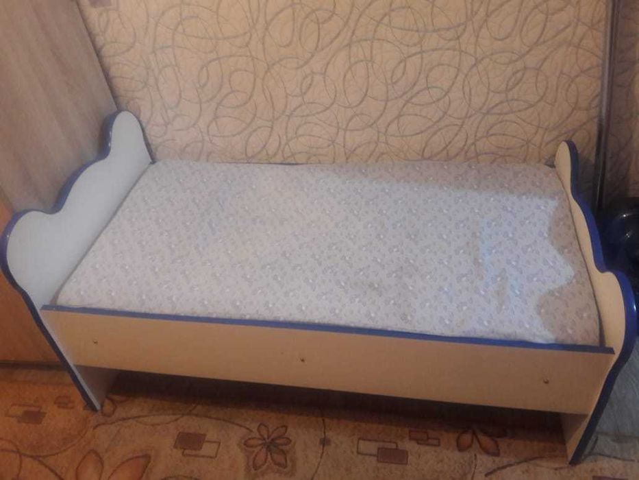 Детская кровать мишка