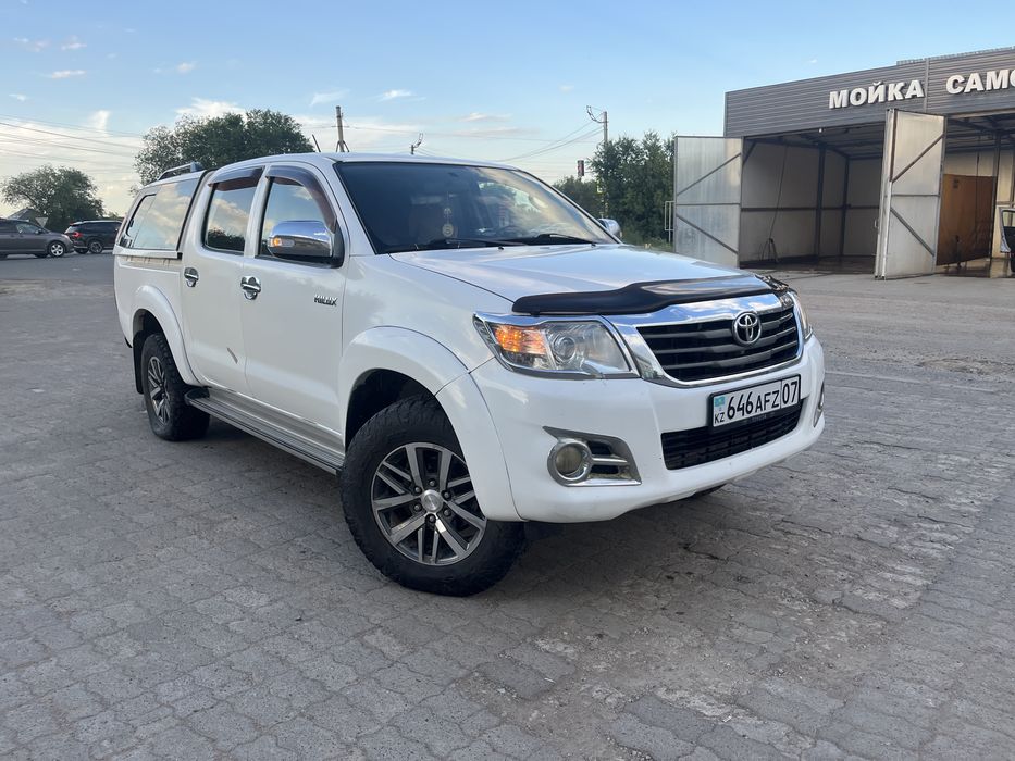 Toyota hilux …..
