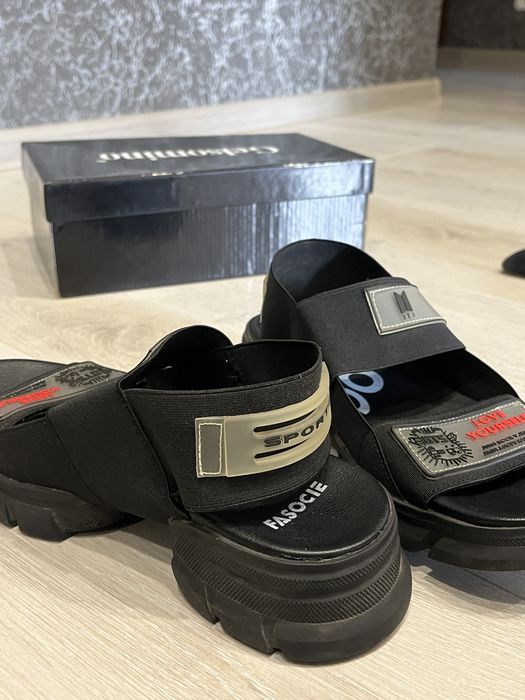 Спортивные сандали BTS