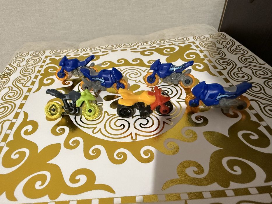 Игрушки из киндера сюрприза