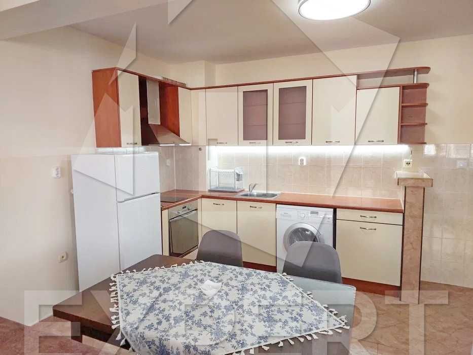 Дава се под наем Тристаен апартамент в Пловдив, Мараша - 102 кв.м за 498.27 € - Снимка #2