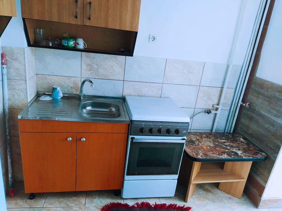 Garsoniera de închiriat