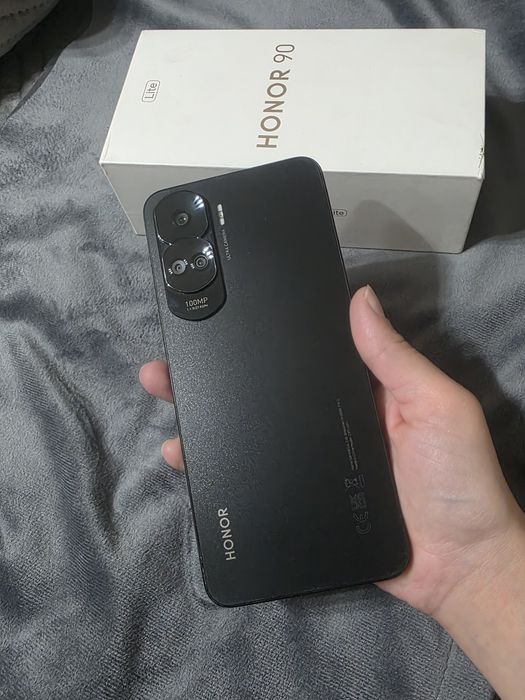 HONOR 90. 256 Gb