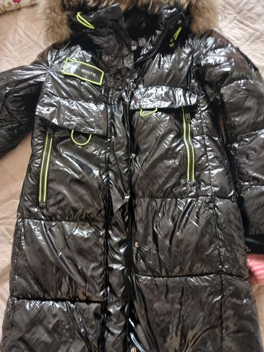 Продаю на девочку куртку