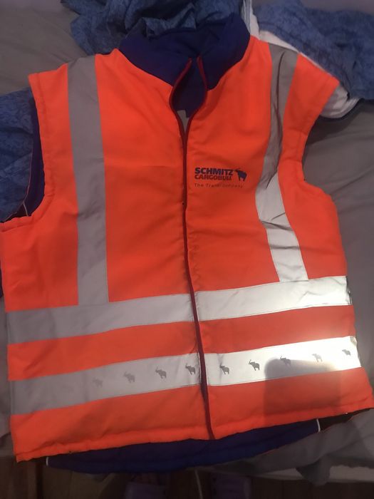 Vesta groasa de iarna cu doua parti