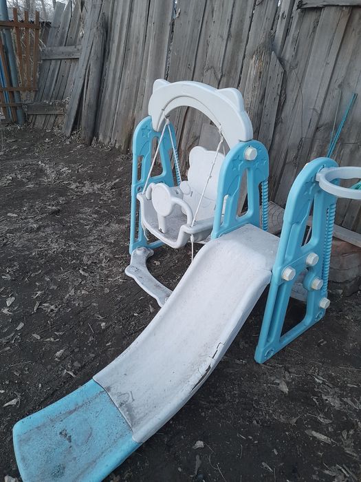 Отдам горку с качелей