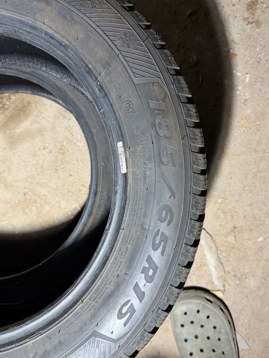 4 Anvelope Iarnă 185/65 R15 88T 2xMaxxis 2xFirestone DOT 2022/2020