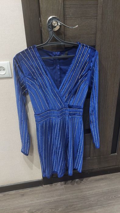 продам вечерние платья