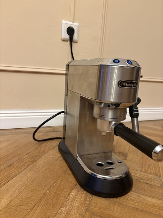 Espressor De’Longhi dedica style