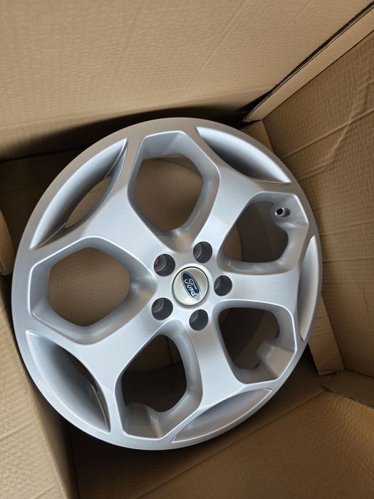 Jante de aliaj pentru Ford pe 17 marca rc wheels  model  333