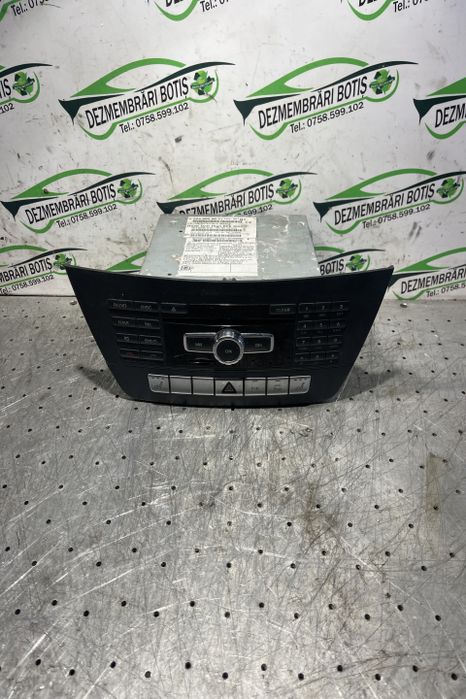 Radio cd A 204 900 40 11 Mercedes-Benz C-Class W204/S204