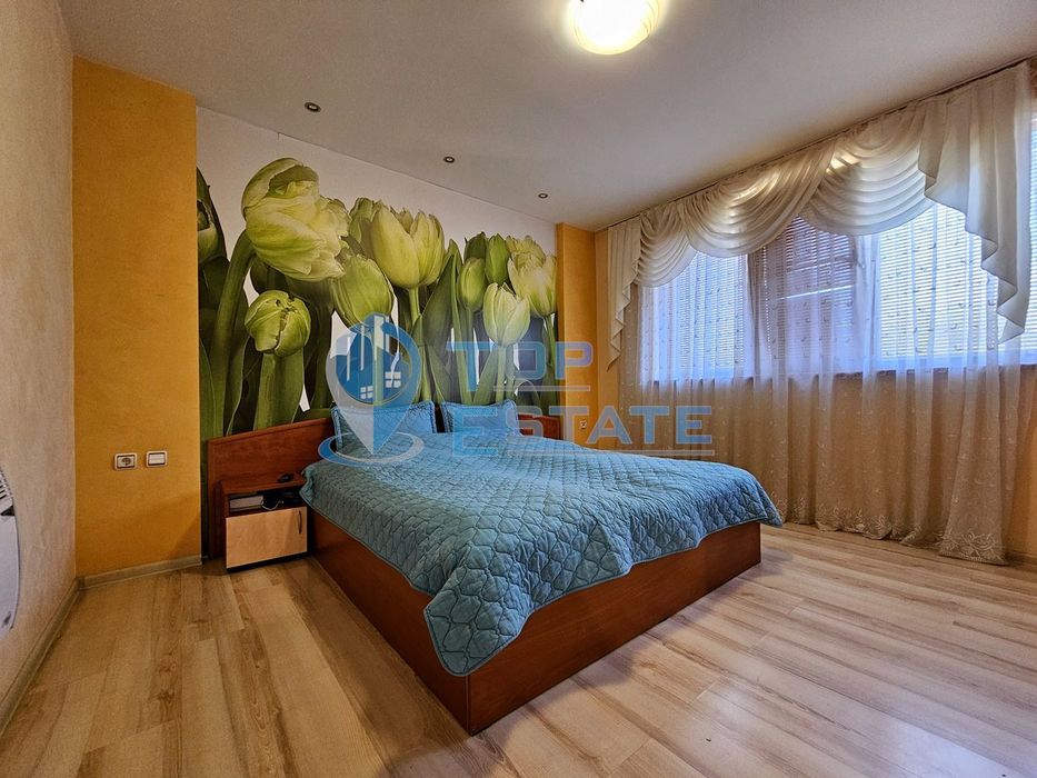 Обзаведена къща с три спални, барбекю, двор и гараж в село Поликраище