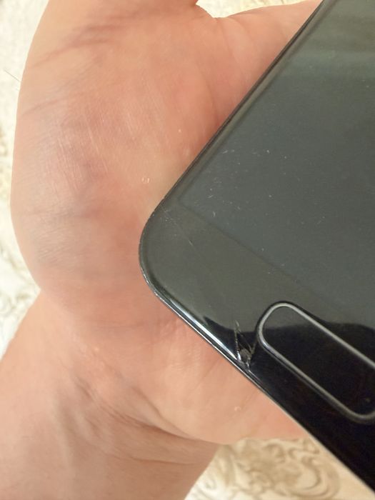 Самсаунг галакси А3 легендарный смартфон