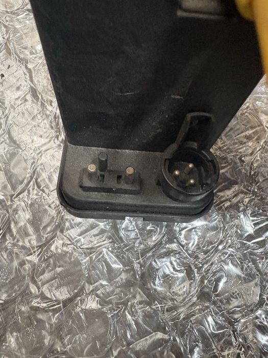 Mercedes w124 Вакум Помпа Централно Заключване