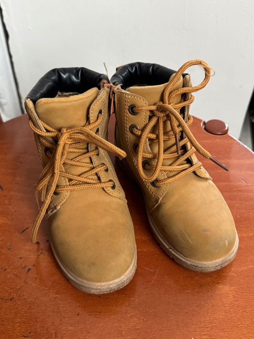 Стильные детские ботинки весна-осень