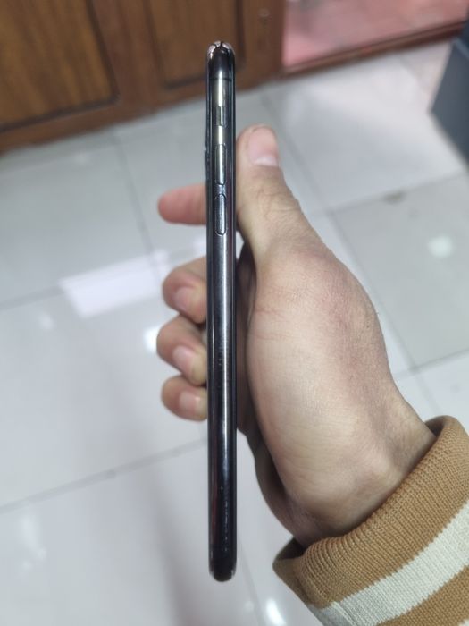 iPhone 11 pro max 256 gb LL/A sotiladi