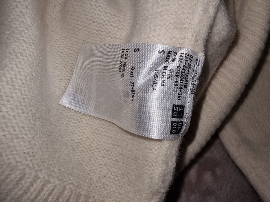 Pulover moale de lână Uniqlo