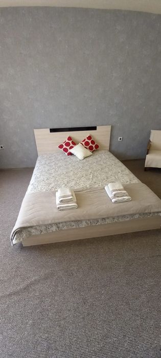 Дава се под наем Тристаен апартамент в Варна, Окръжна болница - 90 кв.м за 663 € - Снимка #3