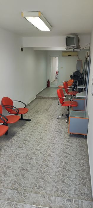 Дава се под наем Магазин в Търговище, Център - 25 кв.м за 178.5 € - Снимка #2