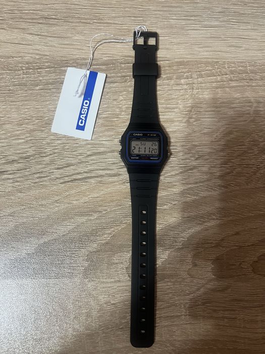 Часовник Casio F-91W