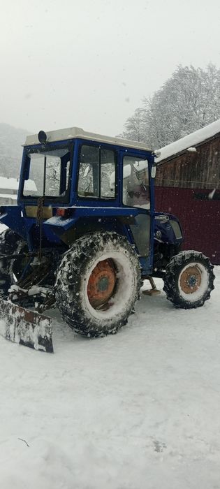 De vânzare tractor
