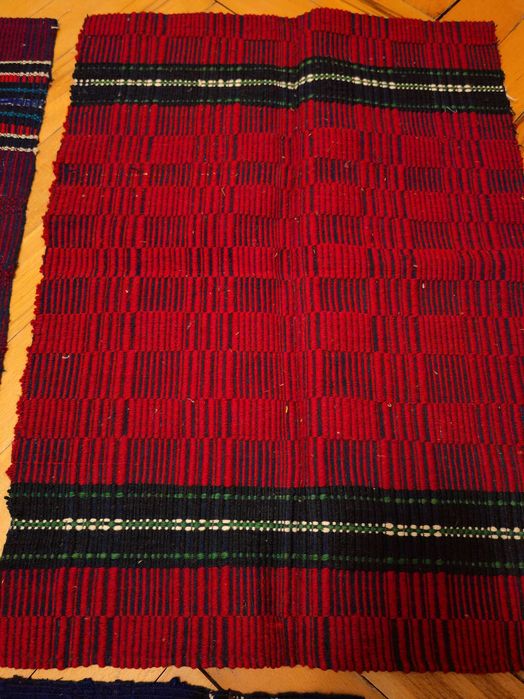 Стари тъкани постелки