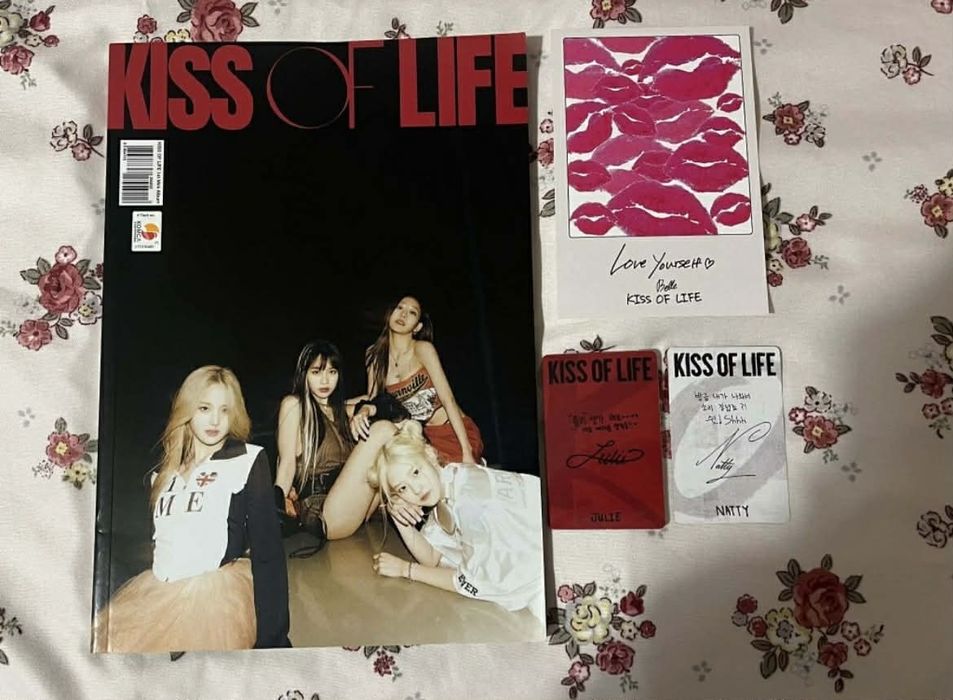 К-поп Албуми Kiss of life, IVE, STAYC
