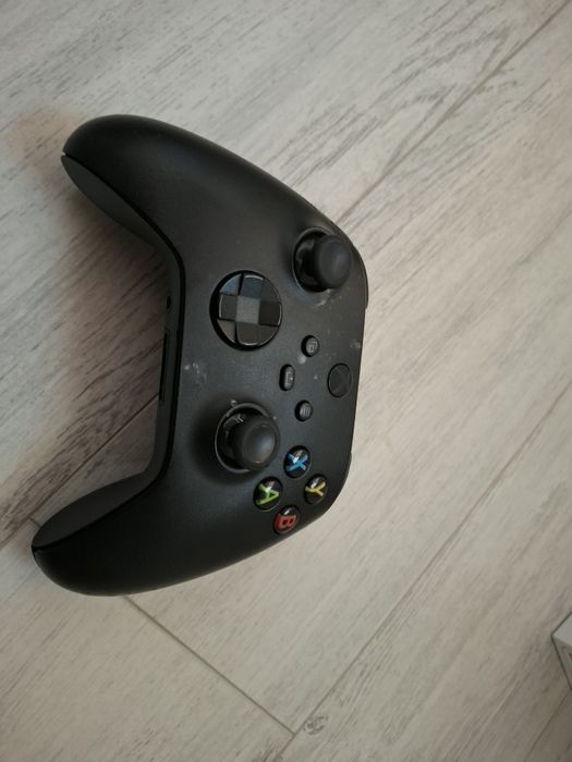 Продавам Xbox Series S