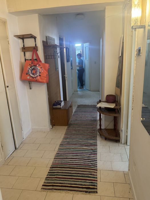 Apartament de vanzare 3 camere Bl Unirea