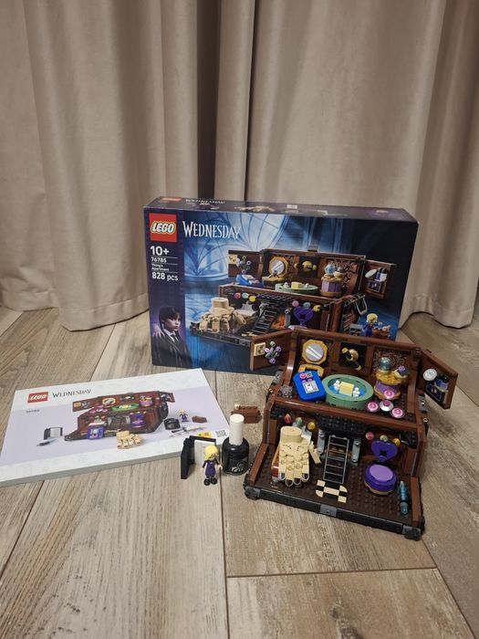 LEGO Wednesday -  Apartamentul lui Mână ( 76785)