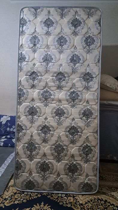 Продам матрас б/у