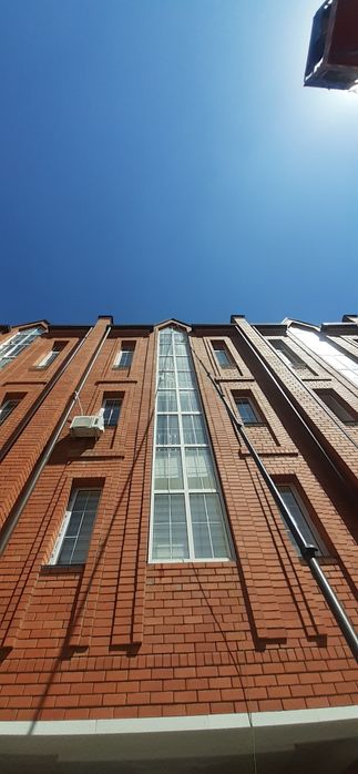 Oyna yuvish bino yuvish tashqi fasad yuvish