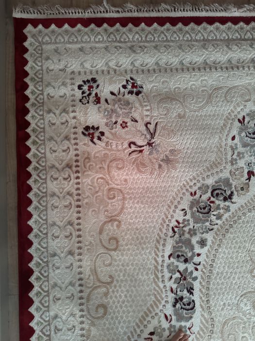 Красивый, турецкий ковер.