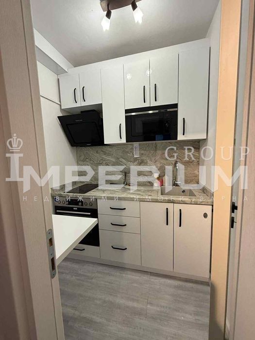 Продава се Тристаен апартамент в Варна, Левски - 79 кв.м за 2450 €/кв.м - Снимка #3