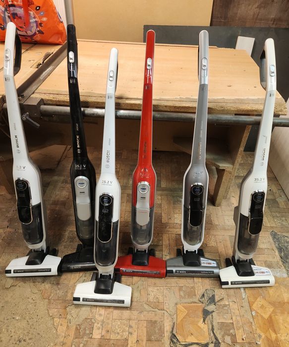 Vand aspiratoare bosch arata ff bine   si sant an stare de functionare