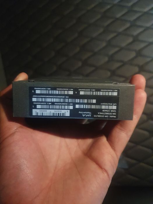 Samsung S25ultra rangi qora 256