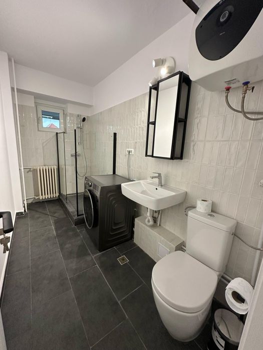 Garsonieră 40 mp decomandată Matei Basarab – la 15 min de Unirii