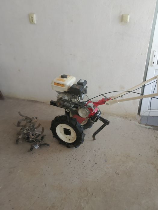 Жер жыртатын қол апарат