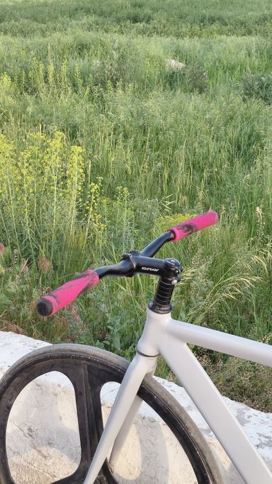 Gray F10 fixed gear