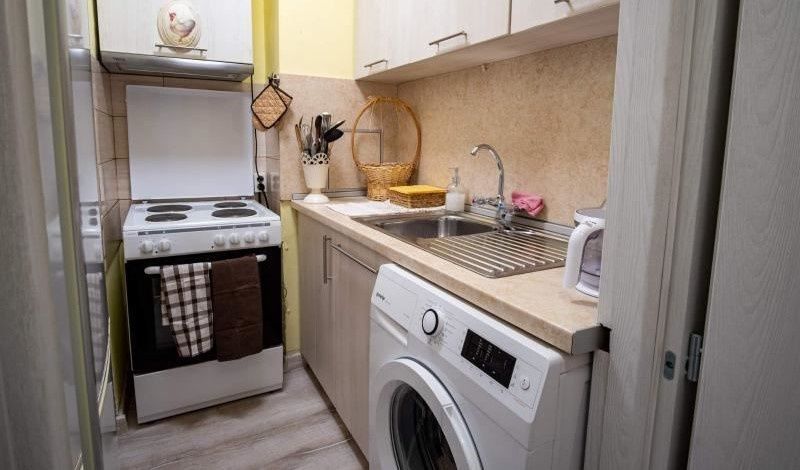 Дава се под наем Двустаен апартамент в София, Център - 76 кв.м за 448.8 € - Снимка #2