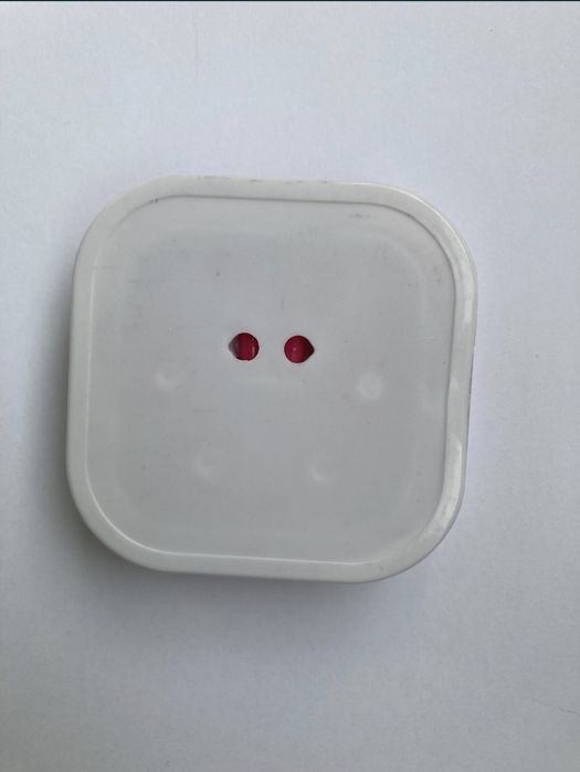 Casti roz/negre cu auriculare din silicon si mufa jack, Avon, roz