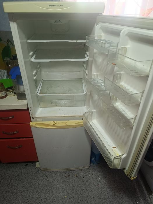 Продается холодильник