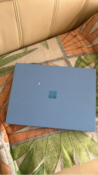 Vand microsoft surface pro 11 noua !