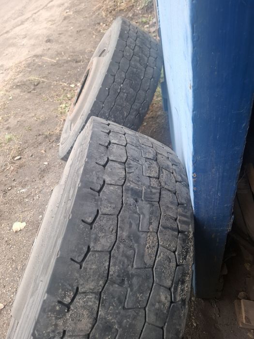 Продам 2 балона с дисками Giti