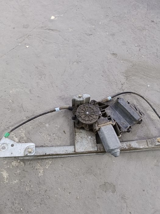 Электростеклоподъемник гольф 3,вента