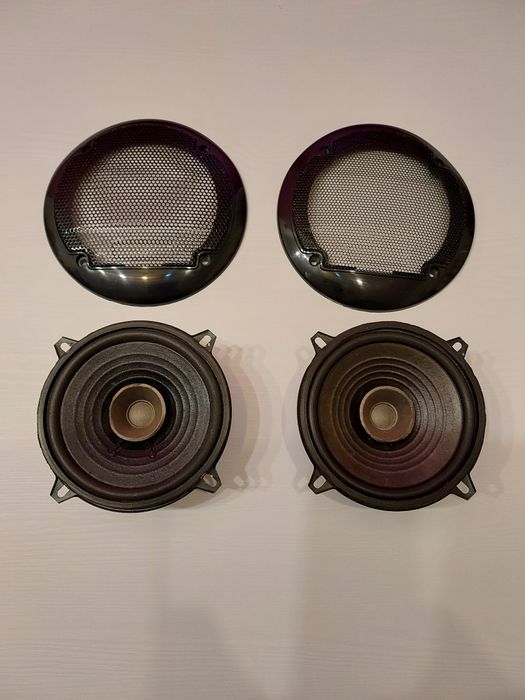 Difuzoare boxe 13 cm dual cone și site. Stare foarte bună.