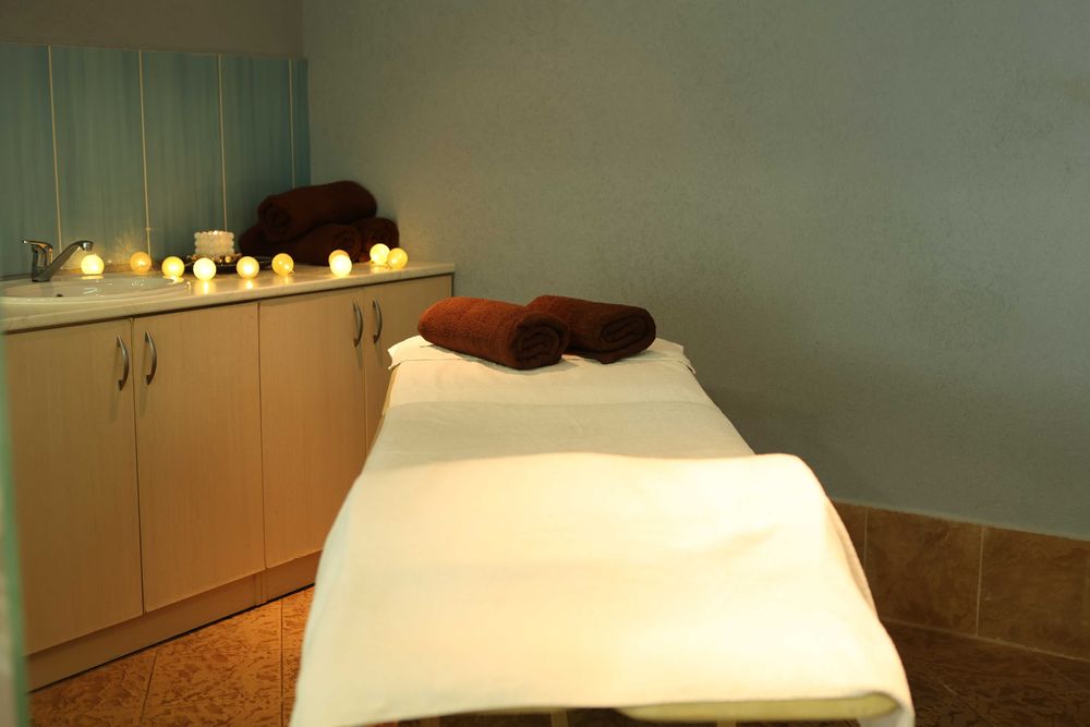 Дава се под наем Хотел в Банско - 40 кв.м за 4590 € - Снимка #1