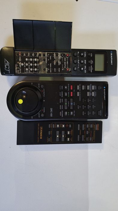 Telecomanda Tv, VHS, Dvd in stare perfecta