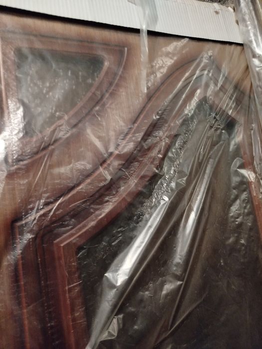 Продам дверь сосна со стеклом